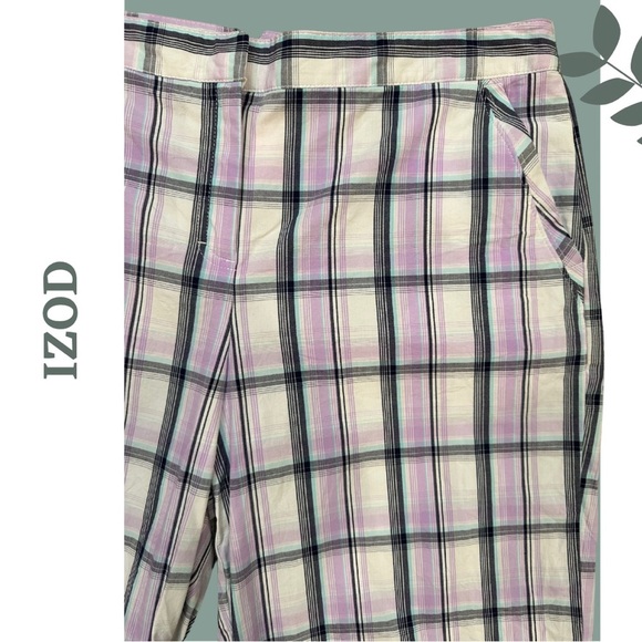 🛍️3/$40 IZOD Women’s Plaid Golf Athletic Shorts 11” Inseam size 12 - Picture 3 of 7